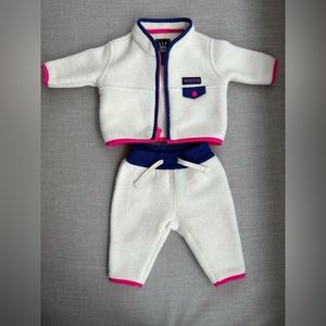 Baby Gap Arctic fleece mockneck outfit set- zip up & fleece pants. Size 0-3 mon